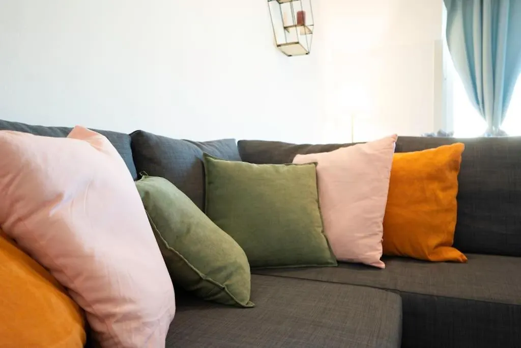 Stylish 2 Floor Penthouse • 15 Min To City Center Wien Apartment