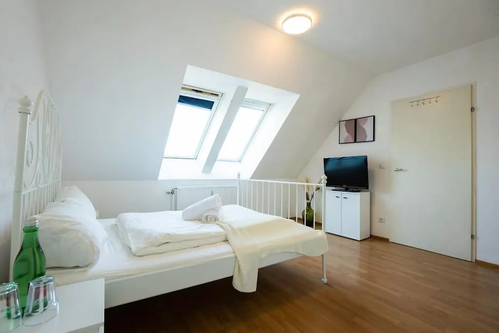 Apartment Stylish 2 Floor Penthouse • 15 Min To City Center Wien